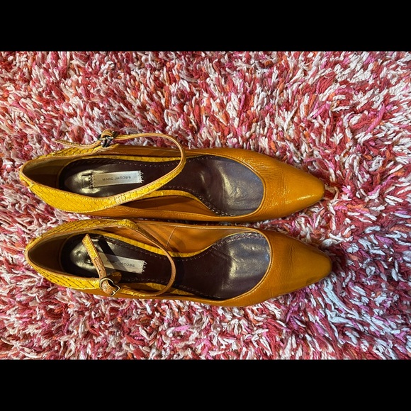 Tan/brown Heels from March Jacobs - Picture 1 of 5